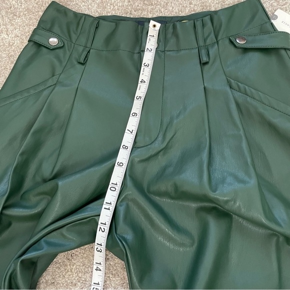 NWT Anthropologie Maeve Faux Leather Pleated Taper Pant Size 4 Dark Green - Picture 8 of 14